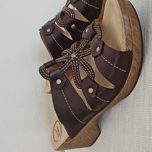 Dansko Size 41 Wood Platform Sandals